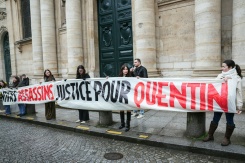 Rassemblement à Paris le 15 février 2026 pour demander "justice pour Quentin", décédé à Lyon après une agression mortelle  - © AFP - ALAIN JOCARD