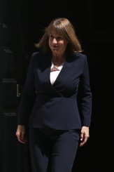 La ministre britannique des Finances, Rachel Reeves, quitte le 11 Downing Street, dans le centre de Londres, le 24 juin 2026 - © AFP/Archives - Toby Shepheard