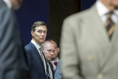 Jared Kushner, gendre du président américain Donald Trump, se rend à une réunion quadripartite entre les Etats-Unis, l'Iran, le Pakistan et le Qatar au complexe hôtelier du Bürgenstock, près du lac des Quatre-Cantons en Suisse, le 21 juin 2026 - © POOL/AFP/Archives - URS FLUEELER Jared Kushner, gendre du président américain Donald Trump, se rend à une réunion quadripartite entre les Etats-Unis, l'Iran, le Pakistan et le Qatar au complexe hôtelier du Bürgenstock, près du lac des Quatre-Cantons en Suisse, le 21 juin 2026 - © POOL/AFP/Archives - URS FLUEELER