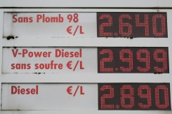 Les prix des carburants dans une station-service à Sausheim, dans le Haut-Rhin, le 16 septembre 2026 - © AFP - SEBASTIEN BOZON Les prix des carburants dans une station-service à Sausheim, dans le Haut-Rhin, le 16 septembre 2026 - © AFP - SEBASTIEN BOZON