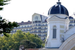 L'Hôtel Royal à Evian-les-Bains, le 4 septembre 2015 en Haute-Savoie - © AFP/Archives - JEAN-PIERRE CLATOT L'Hôtel Royal à Evian-les-Bains, le 4 septembre 2015 en Haute-Savoie - © AFP/Archives - JEAN-PIERRE CLATOT