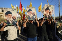 Manifestation pro-iranienne à Bagdad, le 19 août 2026 - © AFP/Archives - AHMAD AL-RUBAYE Manifestation pro-iranienne à Bagdad, le 19 août 2026 - © AFP/Archives - AHMAD AL-RUBAYE