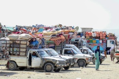 Des réfugiés afghans au Pakistan sont rassemblés près de la frontière avant d'être renvoyés dans leur pays, le 4 septembre 2025 à Chaman, au Pakistan - © AFP/Archives - Abdul BASIT Des réfugiés afghans au Pakistan sont rassemblés près de la frontière avant d'être renvoyés dans leur pays, le 4 septembre 2025 à Chaman, au Pakistan - © AFP/Archives - Abdul BASIT