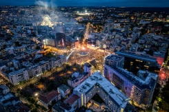 Rassemblement de l'opposition à Belgrade, en Serbie, le 22 octobre 2026 - © AFP - DJORDJE KOSTIC