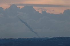 Des roquettes tirées vers Israël depuis le sud du Liban, le 11 avril 2026 - © AFP - Jalaa MAREY