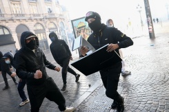 Scènes de pillage à Lille le 17 octobre - © AFP - Sameer AL-DOUMY