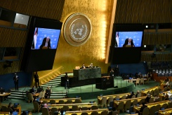 Le président palestinien Mahmoud Abbas s'adresse à la 81e Assemblée générale de l'ONU par visioconférence, le 24 septembre 2026 à New York - © AFP - ANGELA WEISS Le président palestinien Mahmoud Abbas s'adresse à la 81e Assemblée générale de l'ONU par visioconférence, le 24 septembre 2026 à New York - © AFP - ANGELA WEISS