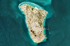 Image satellite de l'île de Kharg, le principal terminal pétrolier de l'Iran, le 2 mars 2026  - © EUROPEAN SPACE AGENCY/AFP - -