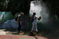 Brumisation dans un parc de Pantin en Seine-Saint-Denis, au nord-est de Paris, le 28 juin 2026 - © AFP/Archives - Charlotte SIEMON Brumisation dans un parc de Pantin en Seine-Saint-Denis, au nord-est de Paris, le 28 juin 2026 - © AFP/Archives - Charlotte SIEMON
