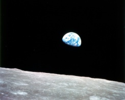Image fournie par la Nasa et montrant le "Lever de Terre" photographié en décembre 1968 par l'équipage d'Apollo 8 - © NASA/AFP/Archives - Handout