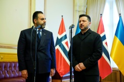 Le président ukrainien Volodymyr Zelensky (d) et Masud Gharahkhani, président du Parlement norvégien, le 21 octobre 2026 à Oslo - © NTB/AFP - Ole Berg-Rusten Le président ukrainien Volodymyr Zelensky (d) et Masud Gharahkhani, président du Parlement norvégien, le 21 octobre 2026 à Oslo - © NTB/AFP - Ole Berg-Rusten