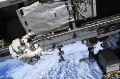Image fournie par l'ESA, prise le 25 août 2026, de l'astronaute française Sophie Adenot lors d'une sortie dans l'espace pour des réparations sur l'ISS - © EUROPEAN SPACE AGENCY/AFP/Archives - Handout Image fournie par l'ESA, prise le 25 août 2026, de l'astronaute française Sophie Adenot lors d'une sortie dans l'espace pour des réparations sur l'ISS - © EUROPEAN SPACE AGENCY/AFP/Archives - Handout