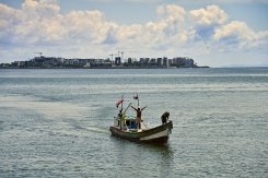 Des pêcheurs rentrent au port à Panama, le 23 septembre 2026 - © AFP - MARTIN BERNETTI Des pêcheurs rentrent au port à Panama, le 23 septembre 2026 - © AFP - MARTIN BERNETTI
