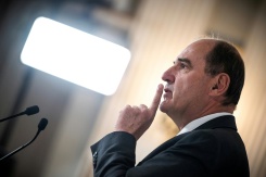 Le PDG de la SNCF Jean Castex le 7 mai 2026, à Toulouse - © AFP/Archives - Lionel BONAVENTURE Le PDG de la SNCF Jean Castex le 7 mai 2026, à Toulouse - © AFP/Archives - Lionel BONAVENTURE