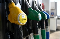 Des pompes à carburant dans une station-service à Thionville, dans le nord-est de la France, le 9 mars 2026 - © AFP - Jean-Christophe VERHAEGEN